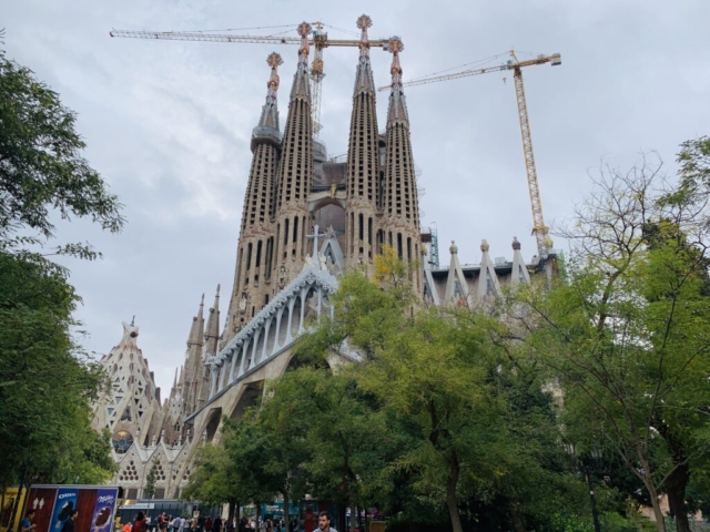 Sagrada-Familia-Church-Barcelona_Spain